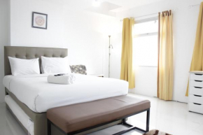 Spacious and Modern Studio Room Apartment at Grand Asia Afrika By Travelio